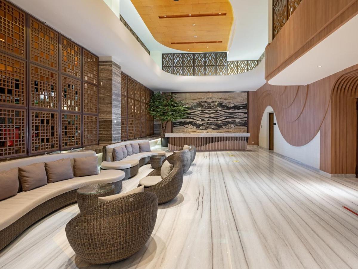 Hotel Santika Букиттинги Экстерьер фото