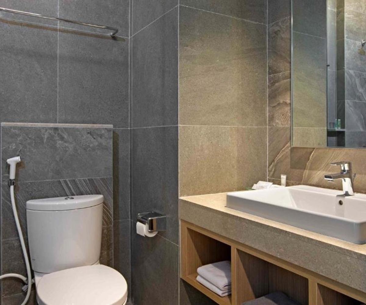 Hotel Santika Букиттинги Экстерьер фото